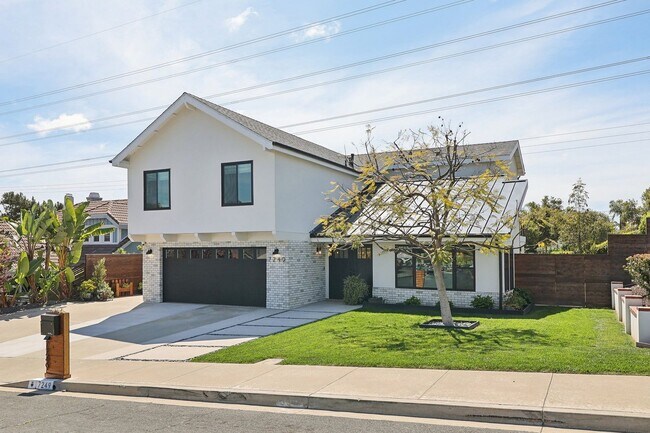Building Photo - 7249 Mimosa Dr