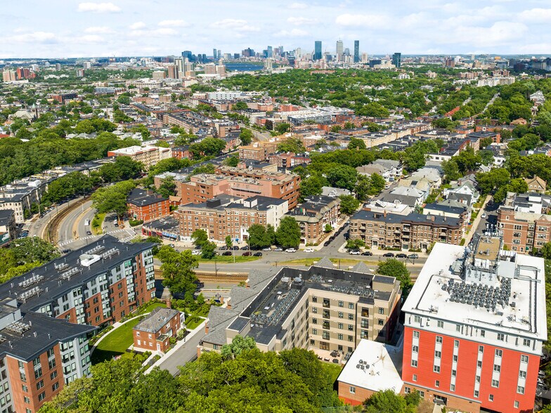 Building Photo - 1501 Commonwealth Ave