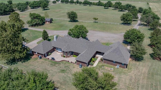 Building Photo - 3900 E State Hwy 9