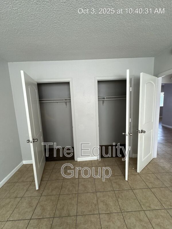Building Photo - 570 S Richmond Ave
