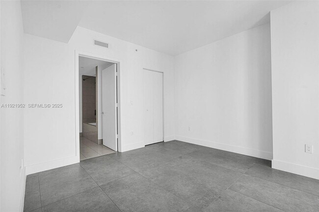 Building Photo - 1300 S Miami Ave