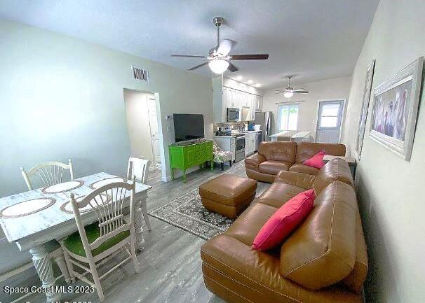 Building Photo - 2134 Pineapple Ave