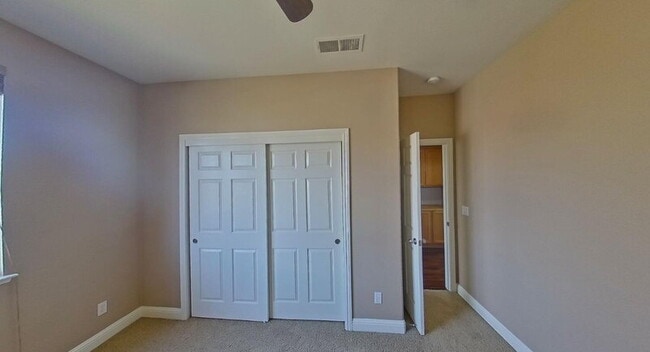 Building Photo - 1692 Woodhaven Cir