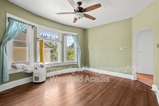 Building Photo - 620 S 900 E