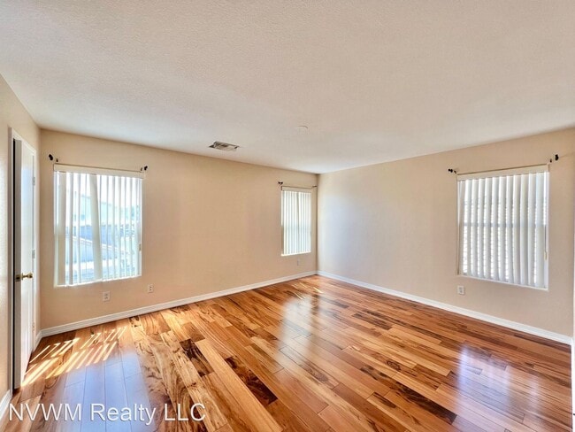 Building Photo - 3 br, 2.5 bath House - 5717 Dewey Dr