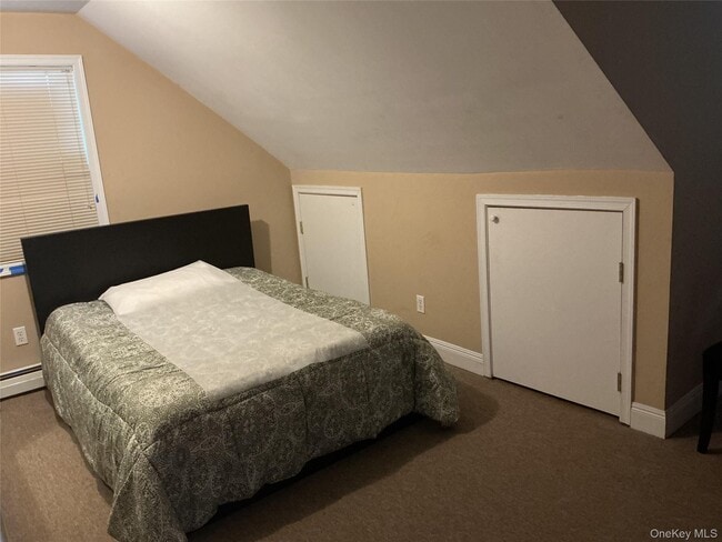 Building Photo - 12 E John St