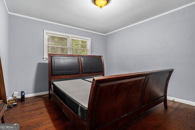 Building Photo - 3382 Bobolink Cir SW