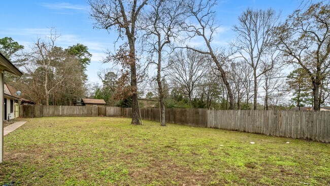 Building Photo - 16222 Barbara Ln