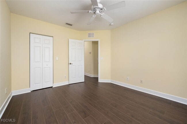 Building Photo - 9745 Roundstone Cir