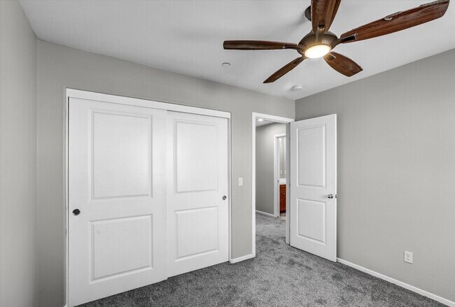 Building Photo - 2215 Antonio Dr