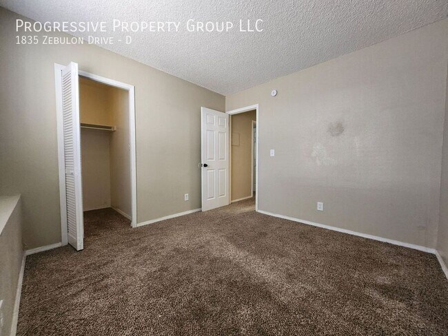 Building Photo - 1835 Zebulon Dr