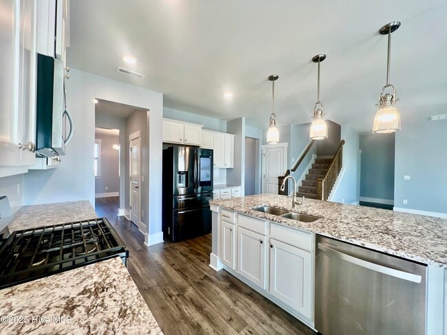 Building Photo - 111 Ballantine Grv Ln