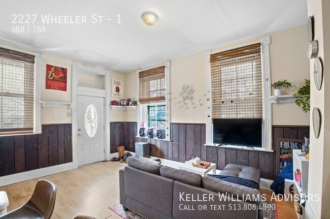 Building Photo - 2227 Wheeler St