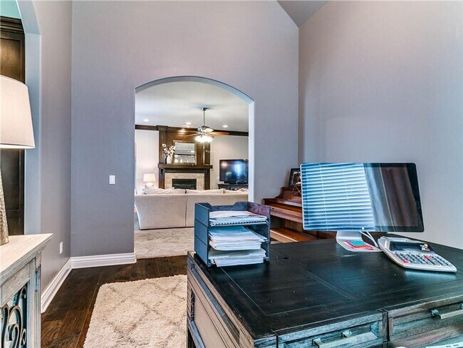 Building Photo - Deer Creek Schools + 4 bedroom + 2.5 bathrooms + Deer Creek Village