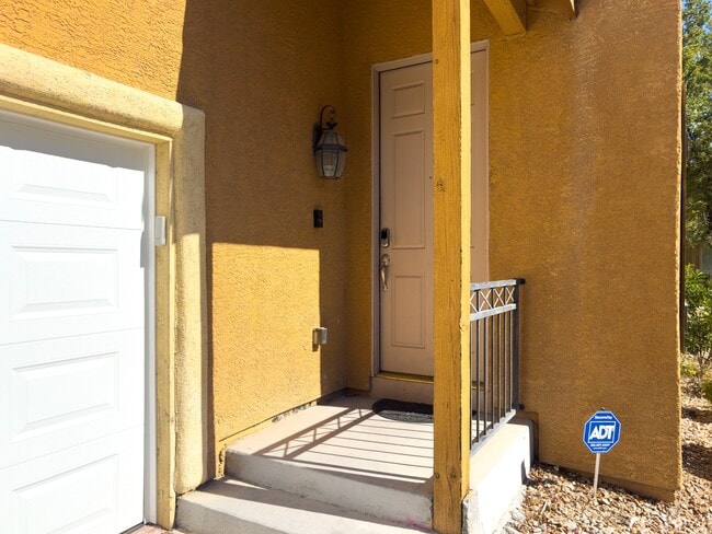 Building Photo - 3610 Pinnate Dr