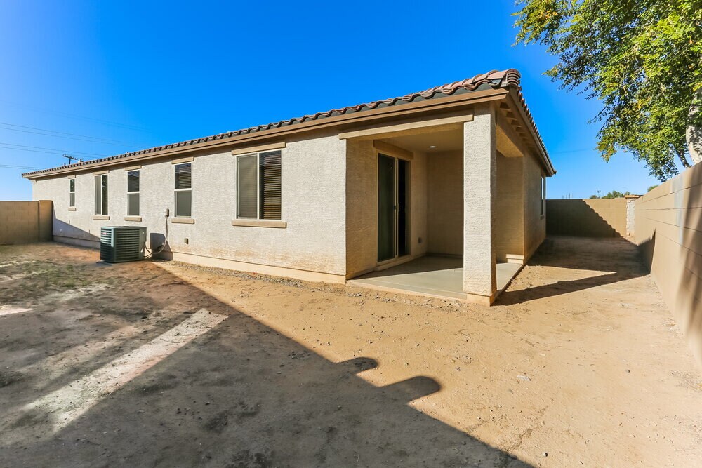 Building Photo - 6405 S 47th Dr