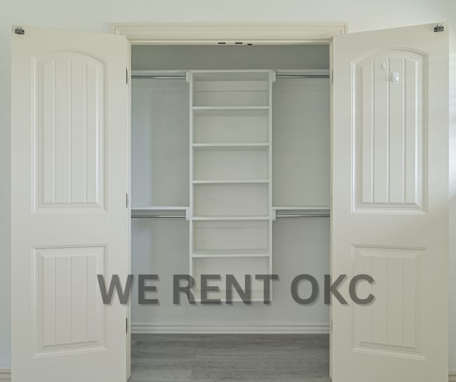 Building Photo - 853 SW 8th St