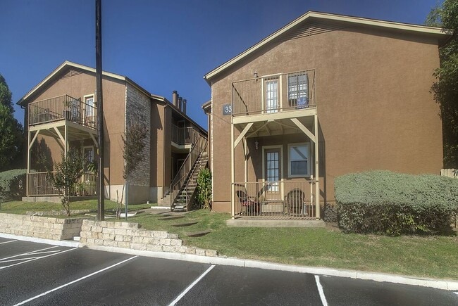 Building Photo - Chateau Avalon of Austin