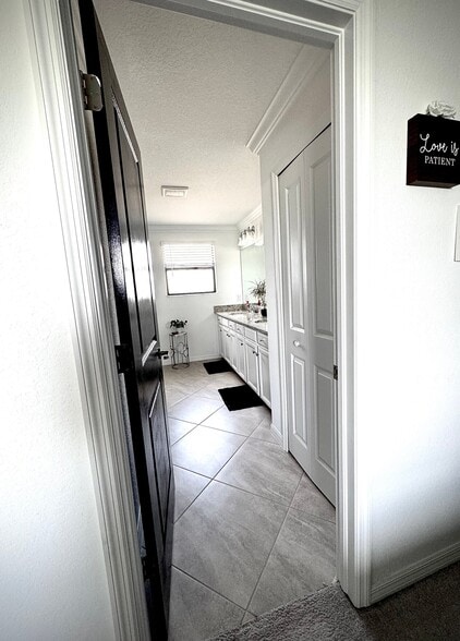 Building Photo - 14598 Cantabria Dr