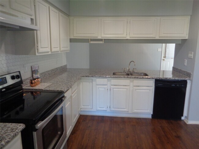 Building Photo - 9414 Westacre Pl