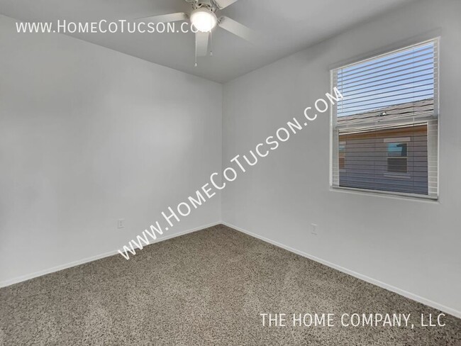 Building Photo - 13412 N Laura Ellen Ln