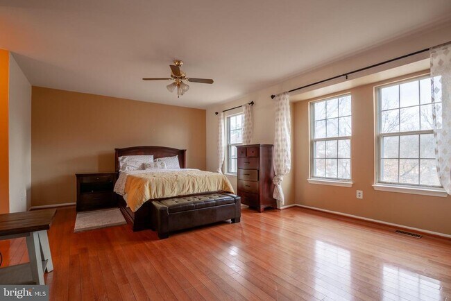 Building Photo - 14624 Monmouth Dr