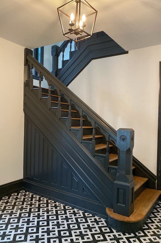 Building Photo - The Phoenixville Lofts-Upgraded Studio/1 b...