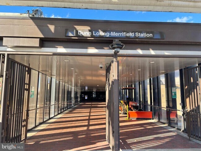 Building Photo - 2700 Bellforest Ct