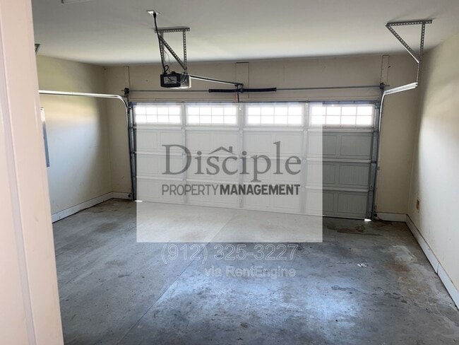 Building Photo - 202 Scarlett Ln