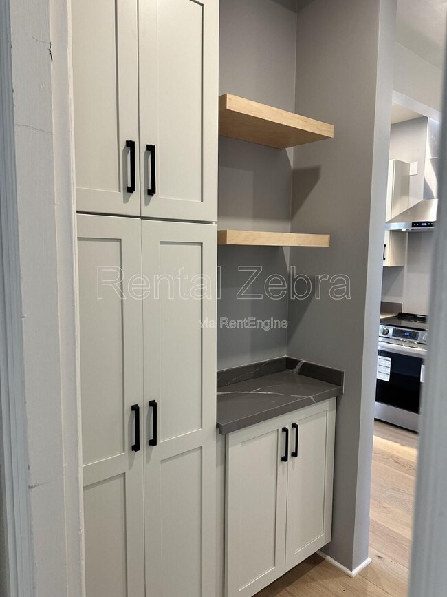 Building Photo - 1192 Pacific Ave