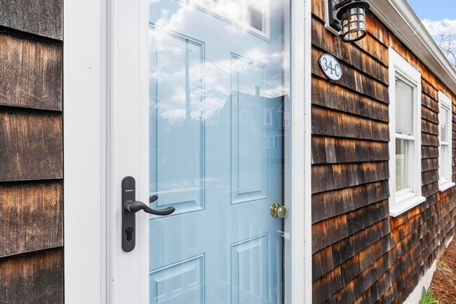 Building Photo - 34 High St