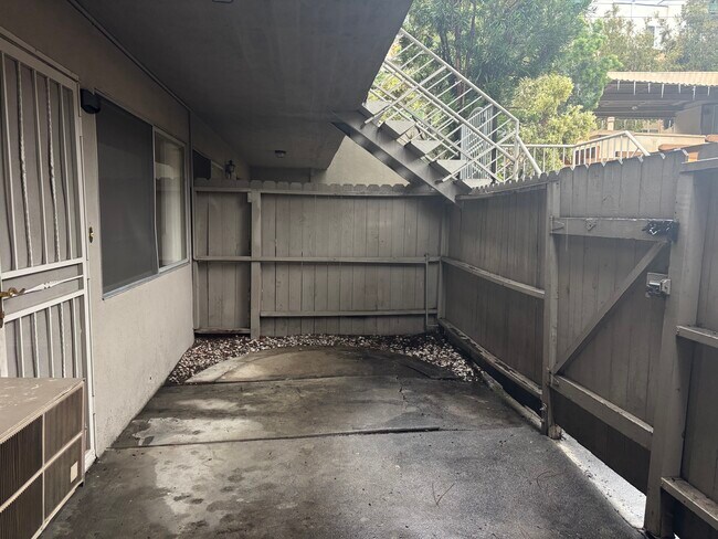 Building Photo - 12415 Archwood St