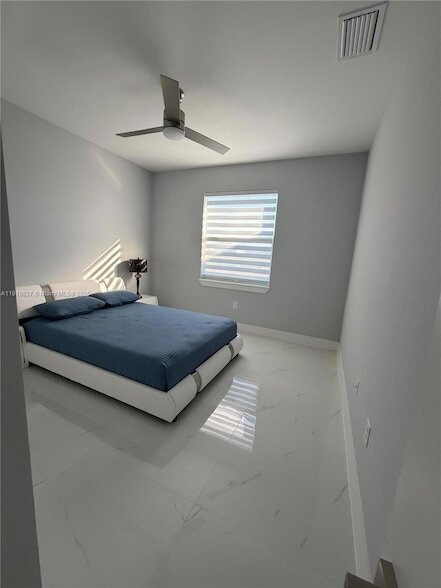 Building Photo - 2923 22nd St SW