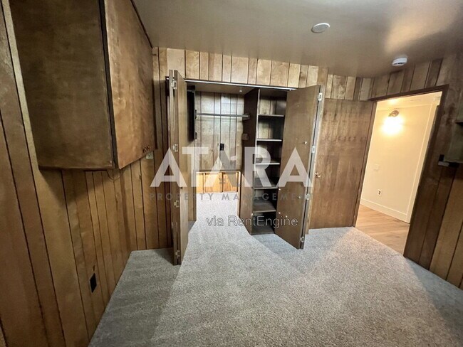Building Photo - 270 2020 N