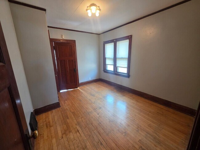 Building Photo - 3606-3608 N 41st St