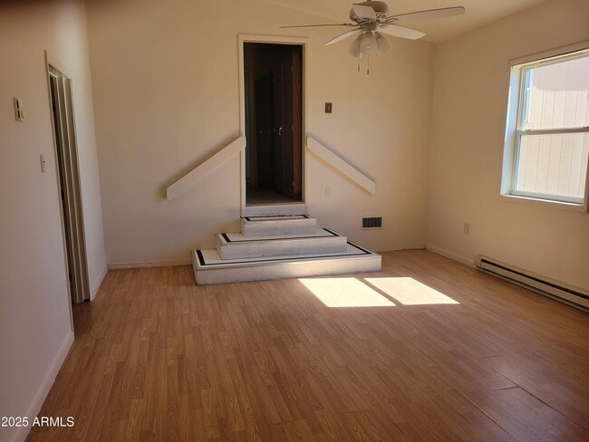 Building Photo - 2548 N Calle Tercero