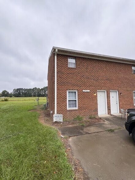 Building Photo - 1544 Ashland Dr