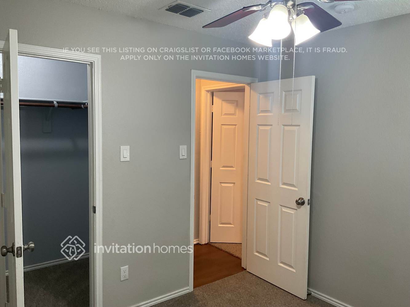 Building Photo - 910 Simi Dr