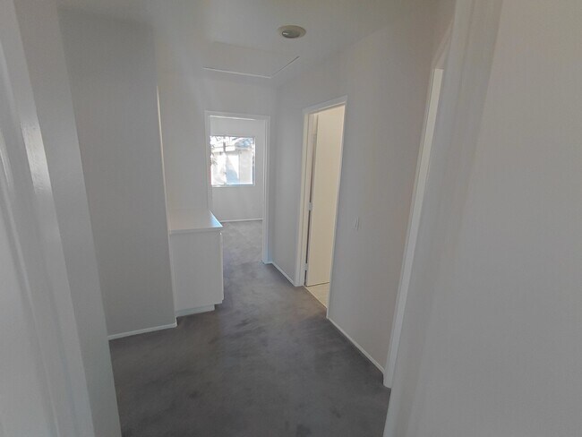 Building Photo - 2289 Willow Creek Cir