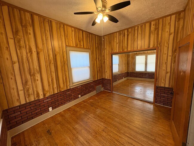 Building Photo - 2274 Orchard St