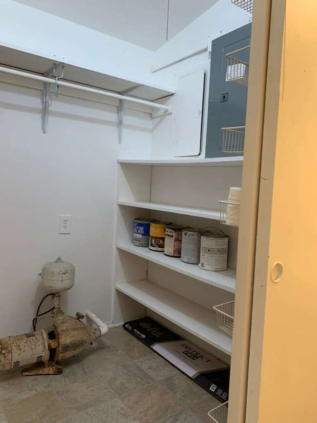 Building Photo - Light and Bright Two Bedroom Duplex in Gulfport