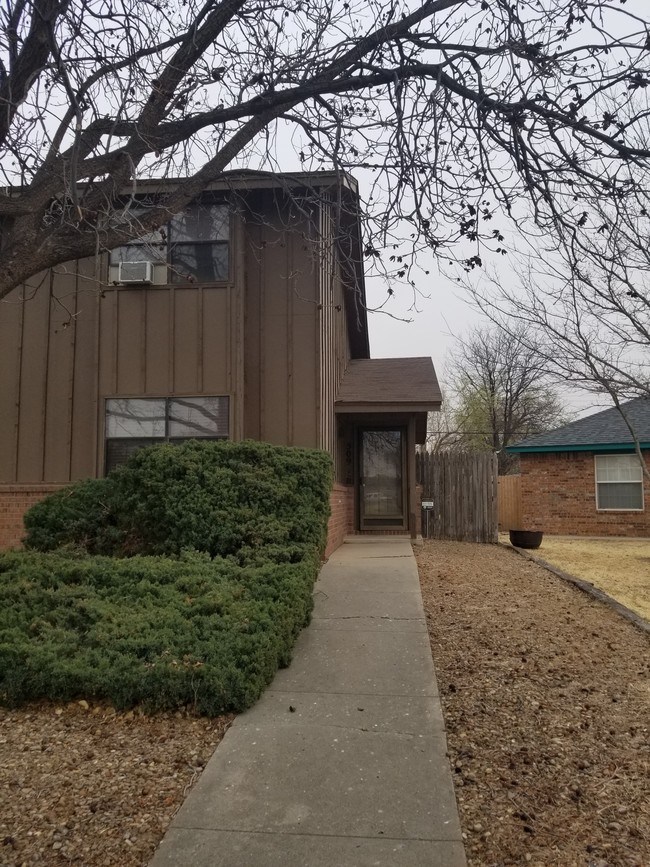 Building Photo - 509 Harrell Ln