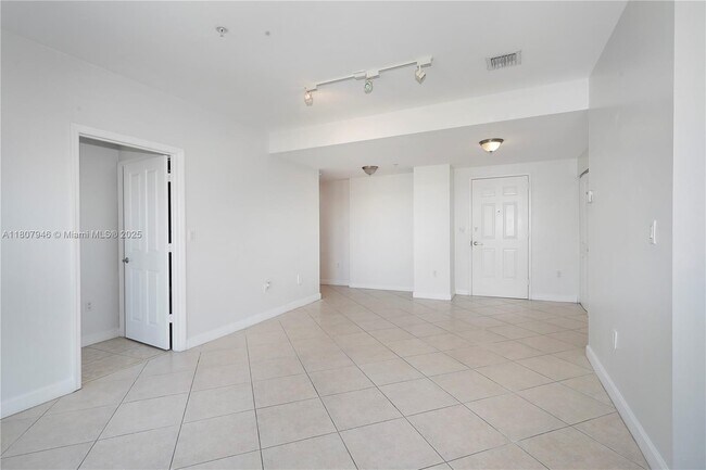 Building Photo - 2280 SW 32nd Ave