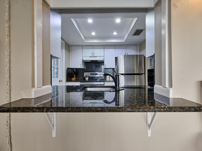 Building Photo - 519 SW 18th St