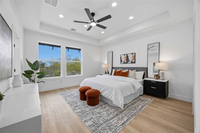 Building Photo - 2010 Yates St