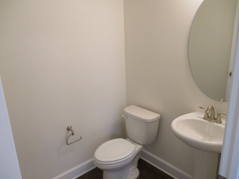 Building Photo - 10302 Watercrest Ct