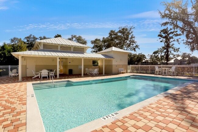 Building Photo - 95282 Summerwoods Cir