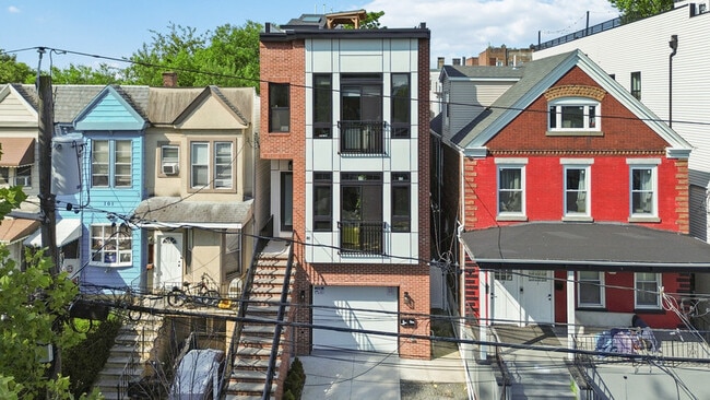 Building Photo - 103 Orient Ave