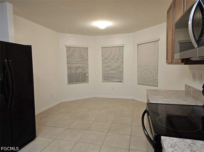 Building Photo - 114 SE 3rd St