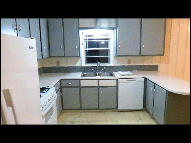 Building Photo - 1202 N Holly St